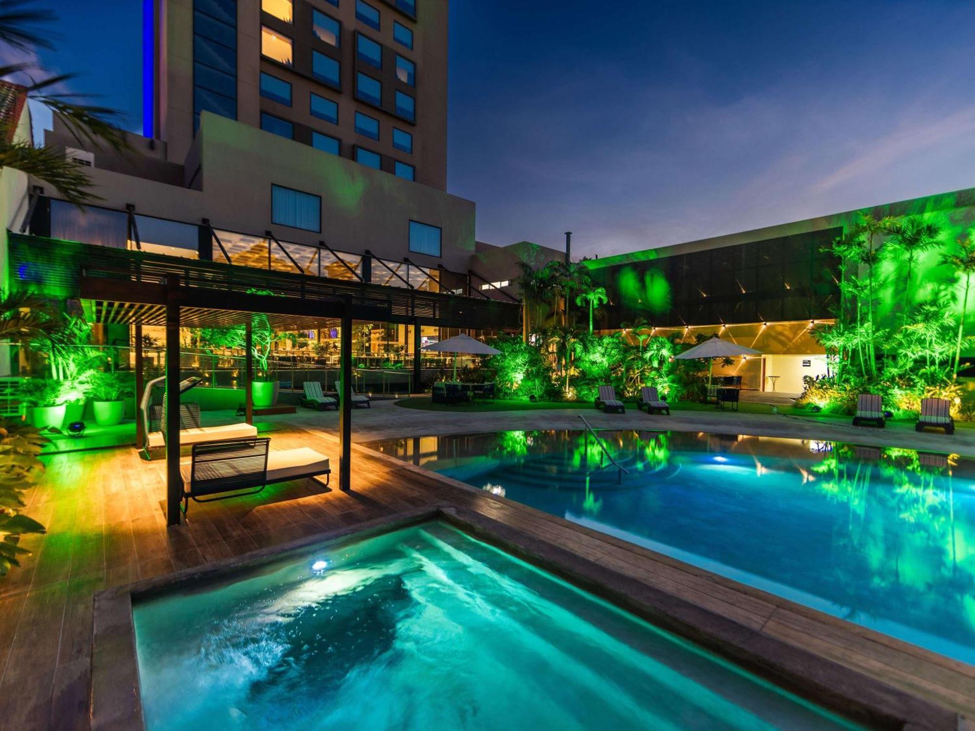 Novotel Santa Cruz De La Sierra Ngoại thất bức ảnh